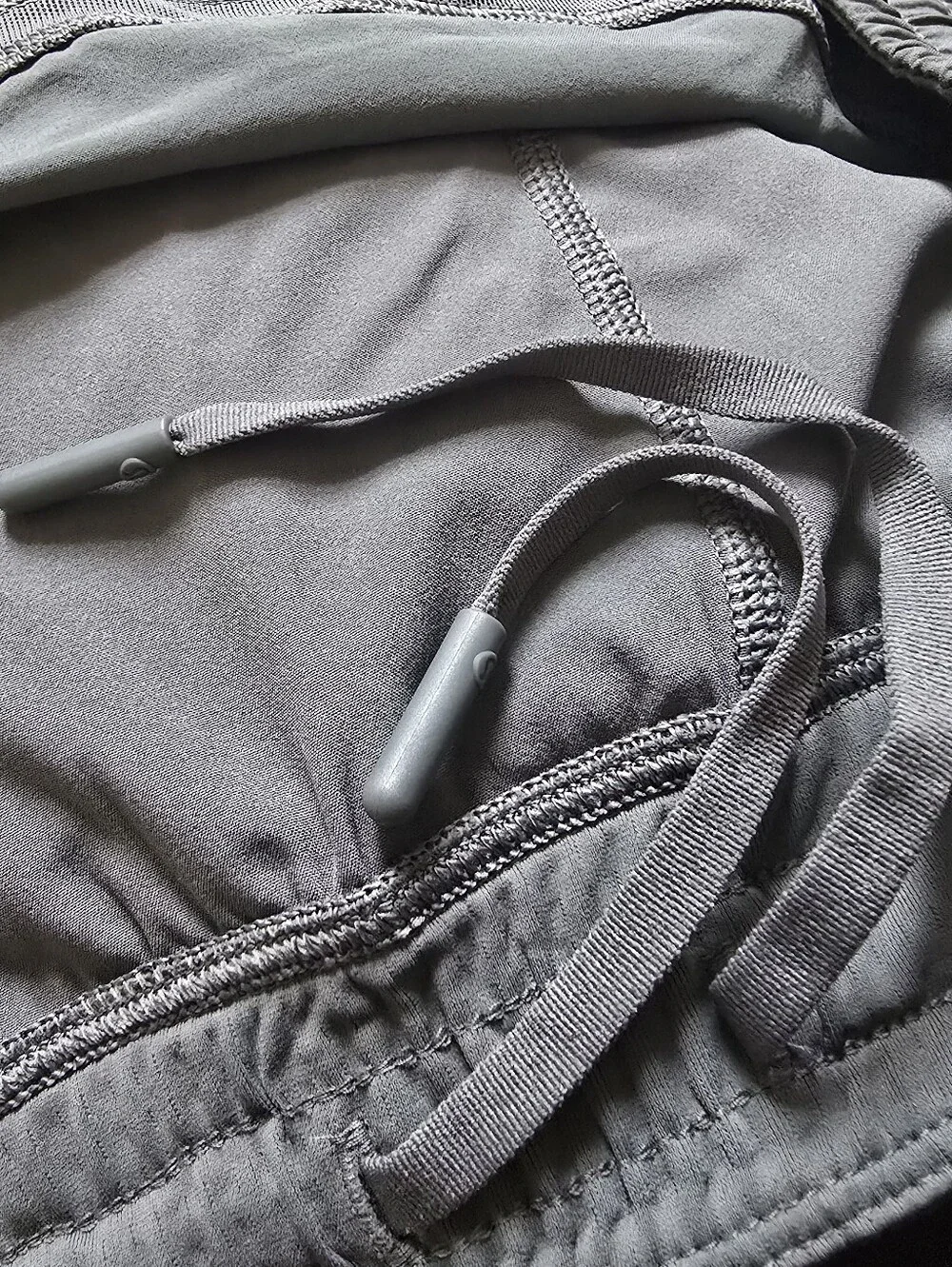 NEW Lululemon Pace Breaker Linerless Short 5